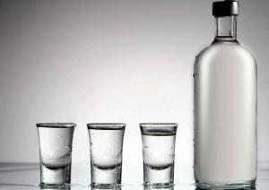 Co alkoholu může ředit vodou